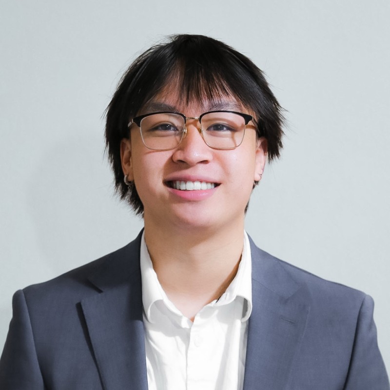 Steven Dau Headshot